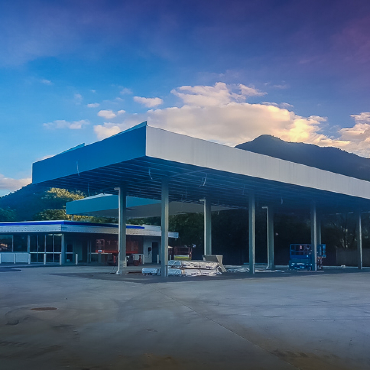 Mobil Edmonton Cairns QLD Design & Construct Building Fuel and Fitout