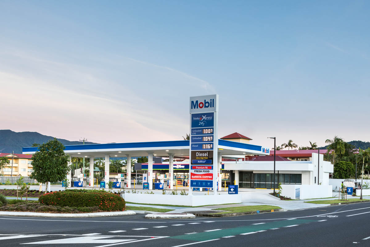 Mobil Sheridan Street